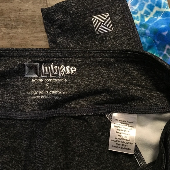 Lularoe Jade Womens Capri Workout Leggings NWOT S - Picture 4 of 4